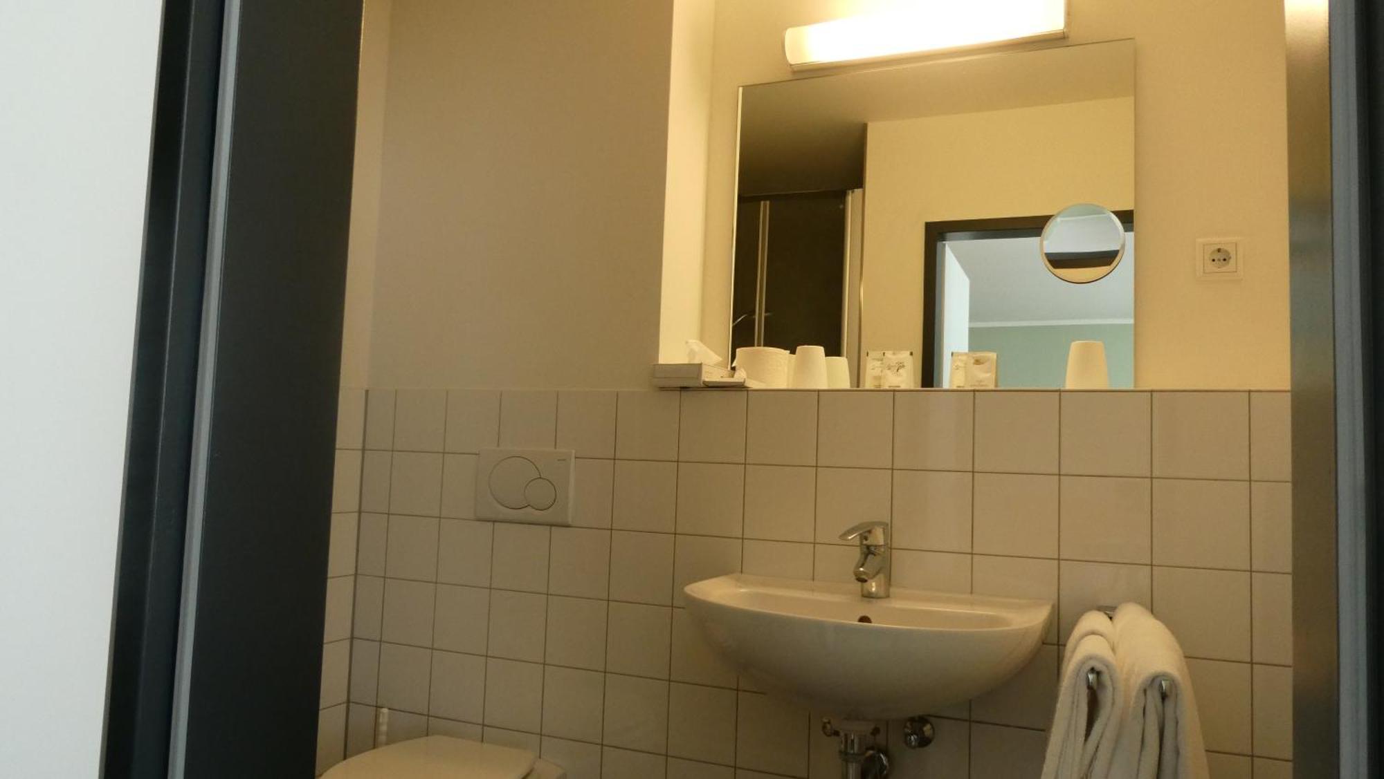Cvjm Duesseldorf Hotel & Tagung Zewnętrze zdjęcie
